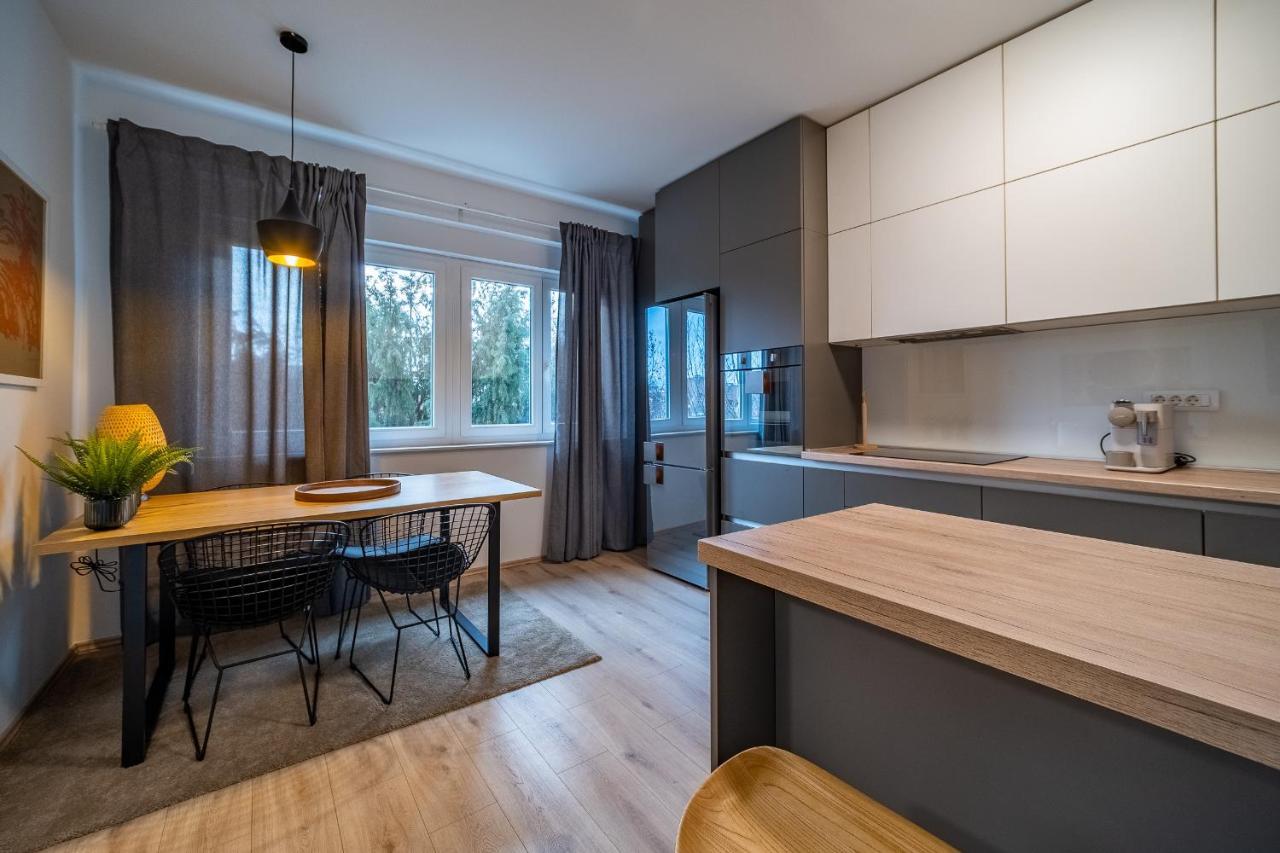 זאגרב Court Crossing Apartment מראה חיצוני תמונה